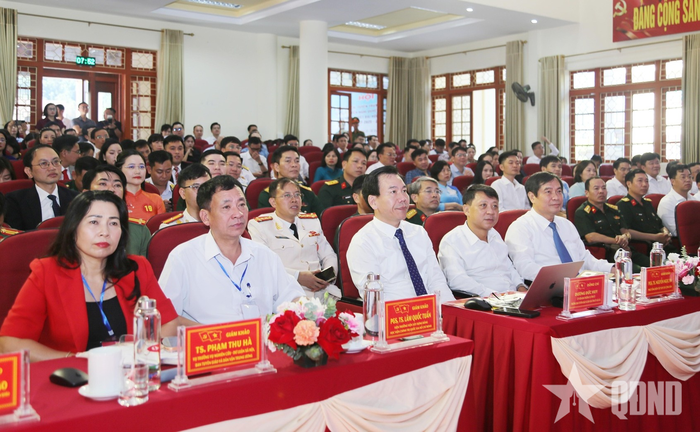 Các đại biểu dự khai mạc Hội thi Báo cáo viên, tuyên truyền viên giỏi năm 2026, khu vực I. Ảnh: TRUNG KIÊN