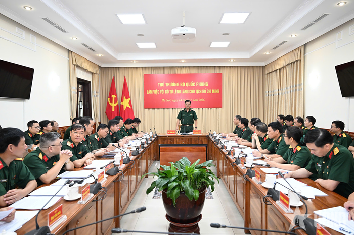Thượng tướng Nguyễn Trường Thắng phát biểu tại buổi làm việc.