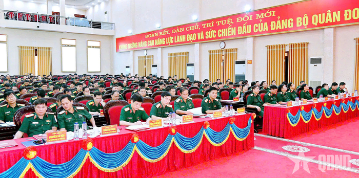 Các đại biểu tham dự hội nghị.