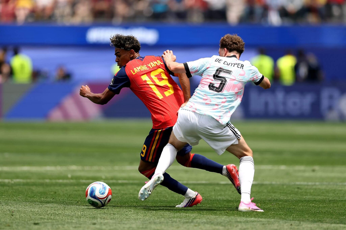 Lamine Yamal và đội tuyển Tây Ban Nha sẽ đối đầu Pháp ở trận bán kết World Cup đầu tiên diễn ra vào lúc 2 giờ ngày 15-7. Ảnh: Getty Images