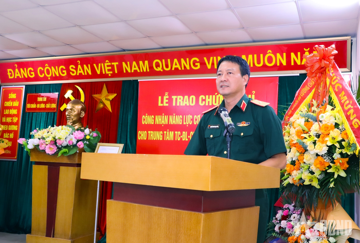 Thiếu tướng Nguyễn Hoàng Ngọc Dũng, Cục trưởng Cục Tiêu chuẩn - Đo lường - Chất lượng phát biểu tại buổi trao chứng nhận.