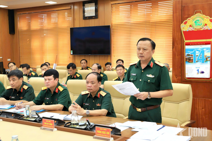 Thiếu tướng Phùng Ngọc Sơn, Phó chủ nhiệm, Tham mưu trưởng Tổng cục phát biểu.