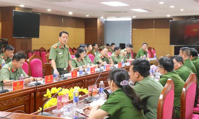Thảo luận tại Hội nghị.
