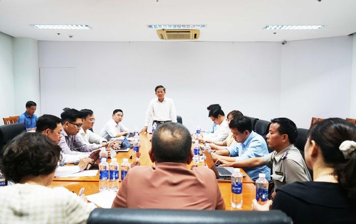 Phó Chủ tịch UBNDTP Trần Nam Hưng phát biểu kết luận tại buổi tiếp dân.