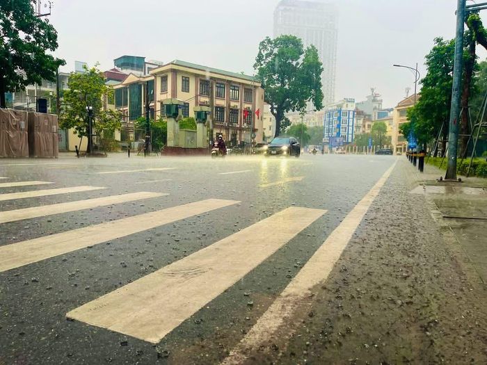 Nhiều nơi đang trong chuỗi ngày nhiều mưa. Ảnh minh họa: TRẦN HÙNG