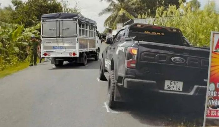Hiện trường vụ tai nạn giao thông khiến nữ sinh tử vong ở Vĩnh Long vào ngày 9-4-2024