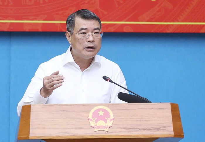 Thủ tướng Lê Minh Hưng phát biểu tại cuộc làm việc với Ban Thường vụ Tỉnh ủy Phú Thọ, chiều 14-7. Ảnh: VIẾT CHUNG