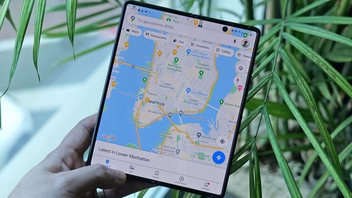 Sau khi tắt tính năng này, Google Maps sẽ ưu tiên hiển thị lộ trình có thời gian di chuyển ngắn nhất làm lựa chọn mặc định, giúp người dùng tiết kiệm thời gian trong những chuyến đi hằng ngày hoặc khi cần đến điểm đến càng sớm càng tốt.