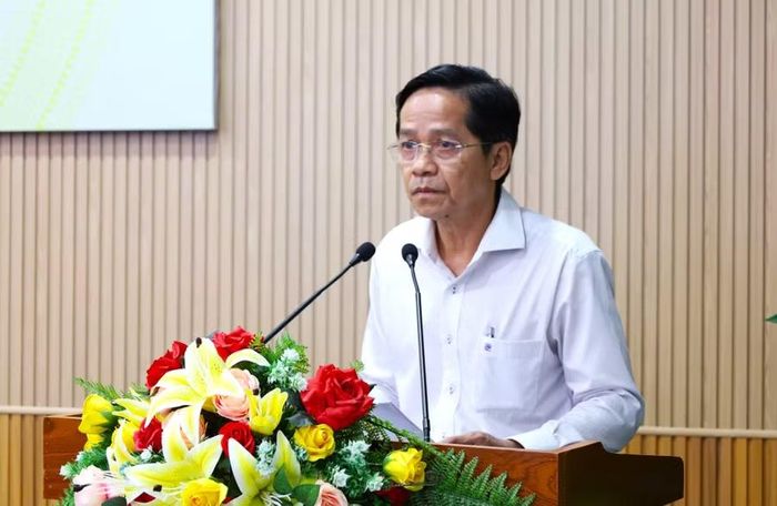 Ông Tạ Thanh Vũ, Phó Giám đốc Sở GD&ĐT phát biểu tại Hội nghị.
