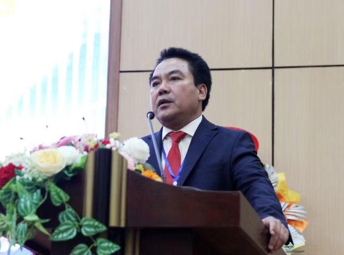 PGS.TS Trương Tấn Quân, Hiệu trưởng Trường ĐH Kinh tế Huế phát biểu khai mạc và chúc mừng Hội nghị.