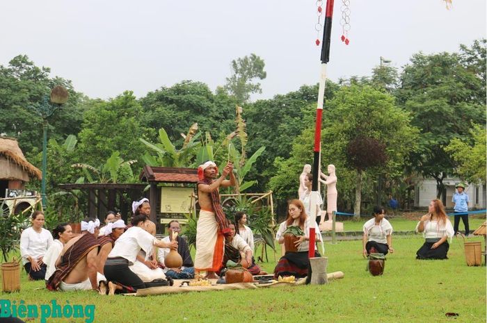 Nhà nước Việt Nam luôn tôn trọng và bảo đảm quyền tự do tín ngưỡng, tôn giáo, quyền theo hoặc không theo tôn giáo của người dân. Ảnh: Bích Nguyên