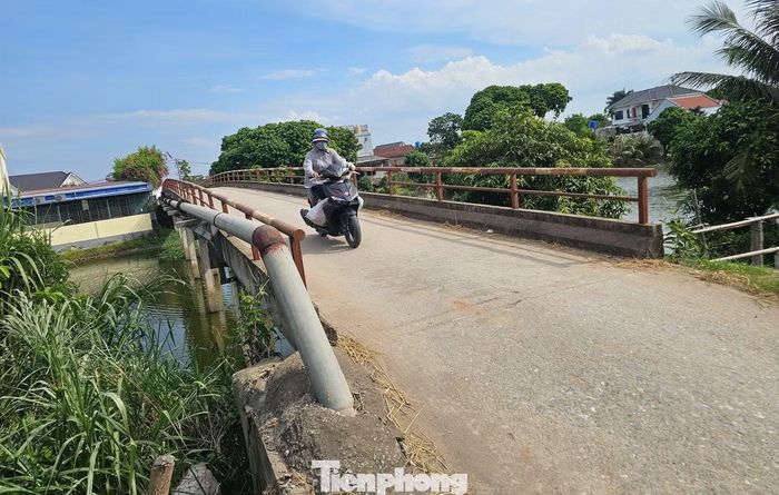Cầu Đún bắc qua sông Tiên Hưng