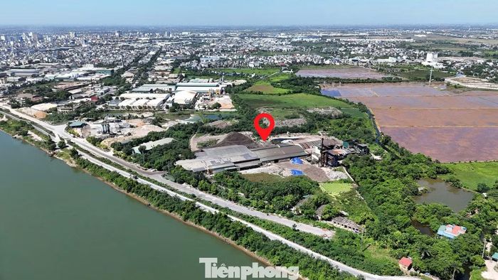 Nhà máy xử lý rác thải TP Thái Bình cũ nằm gần sông Trà Lý, thuộc phạm vi giải phóng mặt bằng để thực hiện Dự án phát triển nhà ở khu đô thị mới tại xã Tân Bình và phường Tiền Phong (TP Thái Bình cũ).