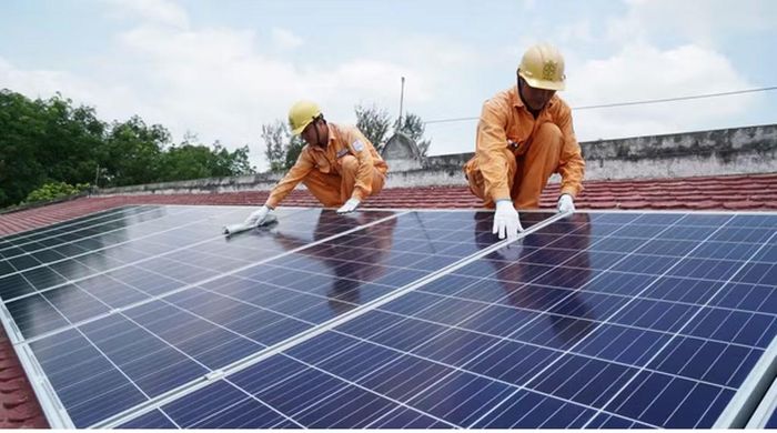 TPHCM tạo nhiều điều kiện phát triển điện mặt trời mái nhà 