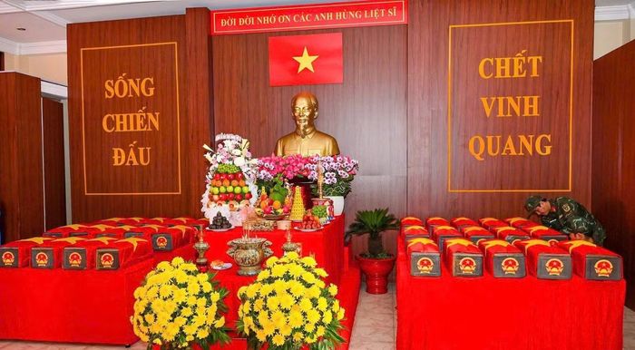 Các bộ hài cốt sau khi cất bốc được bảo quản, hoàn thiện hồ sơ phục vụ công tác giám định và xác định danh tính.