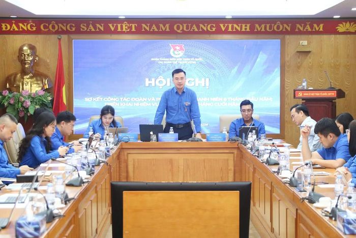 Toàn cảnh hội nghị.