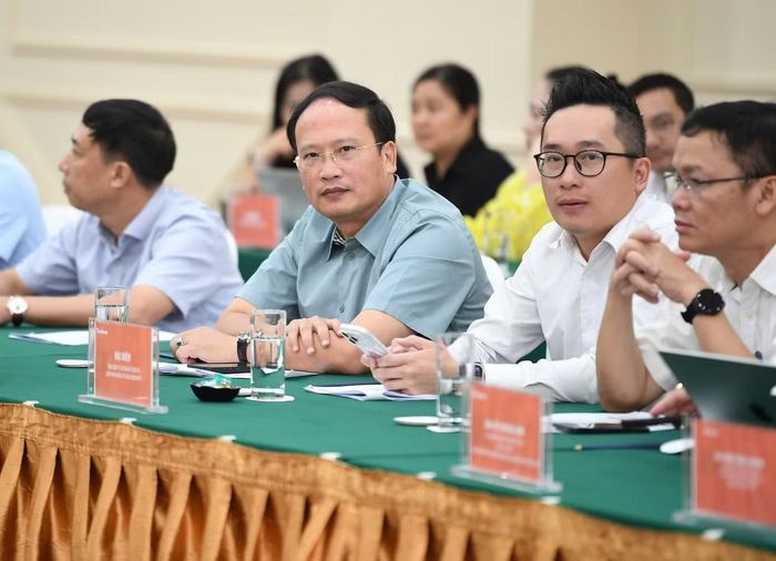 Đại tá Nguyễn Tuấn Anh, Phó Tổng Giám đốc Tổng công ty Xây dựng Trường Sơn tại buổi họp báo công bố Chương trình "Đánh giá năng lực và Vinh danh Nhà thầu Xây dựng Việt Nam 2026" Hiệp hội Các Nhà thầu Xây dựng Việt Nam (VACC) phối hợp với Báo Tiền Phong tổ chức ngày 30/6.