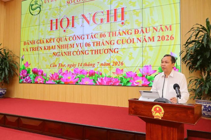 Ông Lê Công Lý, Phó Chủ tịch Thường trực UBND TP Cần Thơ đề nghị đẩy nhanh tiến độ các dự án năng lượng và bảo đảm an ninh năng lượng phục vụ phát triển kinh tế - xã hội.