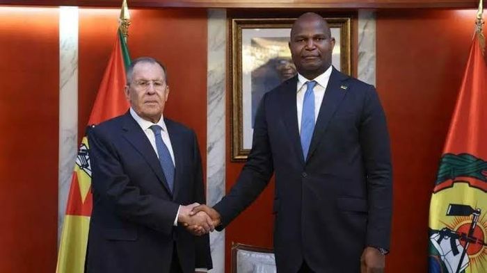 Ngoại trưởng Nga Sergey Lavrov đã tổ chức một cuộc họp báo chung tại Maputo sau cuộc hội đàm với Ngoại trưởng Mozambique Maria Lucas. (Ảnh: RT)
