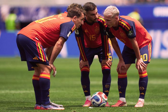 Dani Olmo có vai trò đặc biệt với “La Roja”. Ảnh: SeFubol