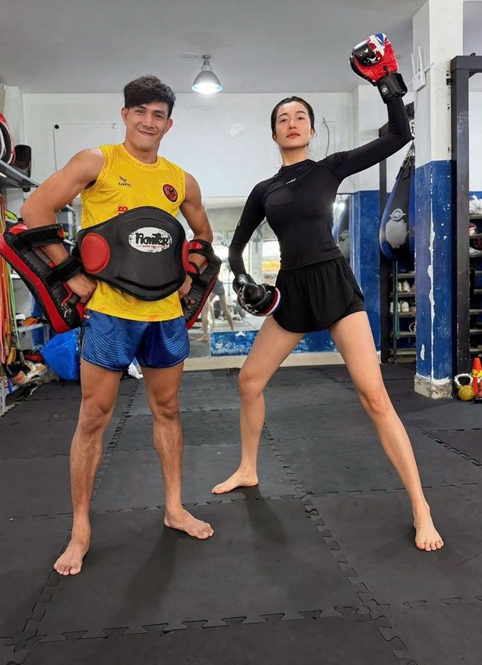 Á hậu Lệ Hằng học võ cùng Duy Nhất.