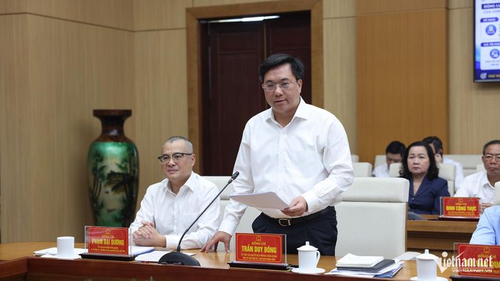 Ông Trần Duy Đông, Chủ tịch UBND tỉnh Phú Thọ báo cáo tại buổi làm việc. Ảnh: Đức Hoàng