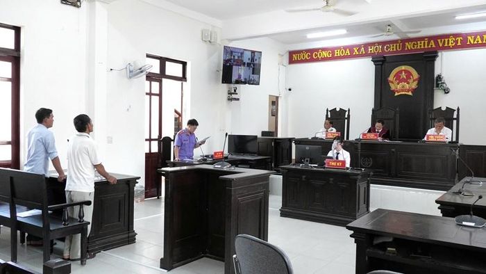 Quang cảnh phiên tòa rút kinh nghiệm. Ảnh: VKS