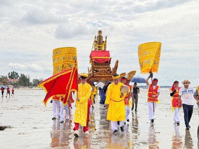Lễ hội mang đậm bản sắc văn hóa vùng biển. Ảnh CTV