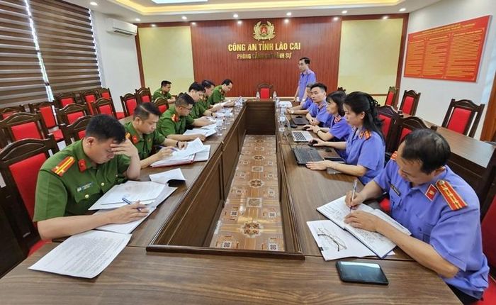 VKSND tỉnh Lào Cai kiểm sát trực tiếp nguồn tin về tội phạm tại Công an tỉnh.