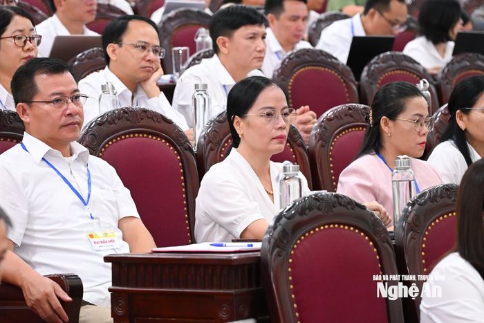 Các đại biểu dự phiên chất vấn và trả lời chất vấn. Ảnh: Thành Cường
