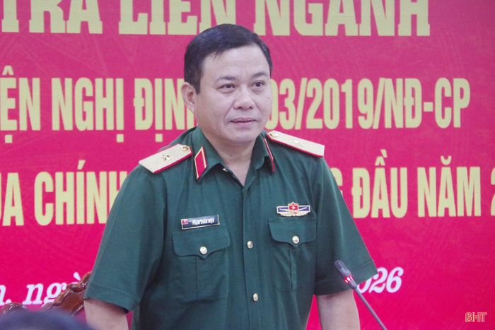 Thiếu tướng Phạm Xuân Diệu - Phó Cục trưởng Cục Tác chiến kết luận buổi làm việc.