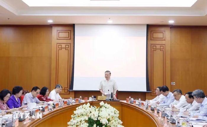 Tổng Bí thư, Chủ tịch nước Tô Lâm dự và phát biểu chỉ đạo tại Phiên họp thứ hai Ban Chỉ đạo Trung ương về phát triển văn hóa Việt Nam. (Ảnh: Thống Nhất/TTXVN)