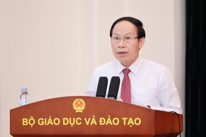 Phó Thủ tướng Lê Tiến Châu phát biểu giao nhiệm vụ tại hội nghị. (Ảnh: Bộ GD-ĐT)