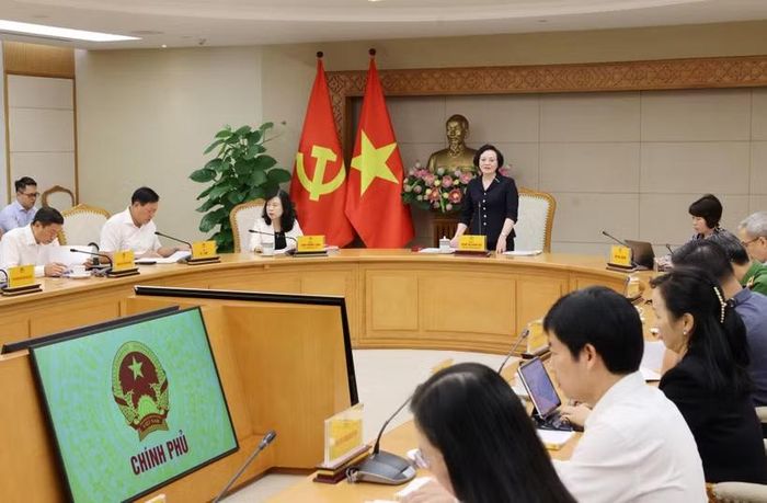 Phó Thủ tướng Phạm Thị Thanh Trà chủ trì họp sơ kết công tác 6 tháng đầu năm 2026 Ban Chỉ đạo liên ngành Trung ương về an toàn thực phẩm. (Ảnh: Lâm Khánh/TTXVN)