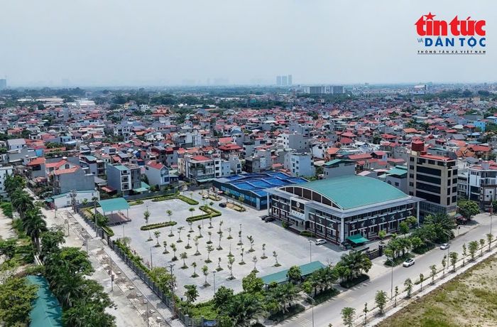 Hiện nay, các thiết chế văn hóa và trường lớp trên địa bàn xã Thư Lâm và Phúc Thịnh khá hoàn thiện, đáp ứng đầy đủ nhu cầu cư dân.