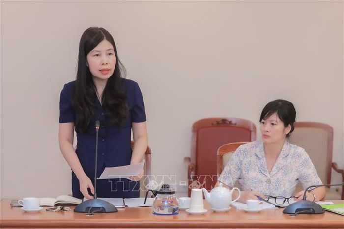 Đồng chí Đỗ Thị Trang, Ủy viên BCH Đảng bộ các cơ quan Đảng Trung ương, Phó Bí thư chuyên trách Đảng ủy, Phó Trưởng Ban thường trực Ban Chỉ đạo 35 TTXVN phát biểu.