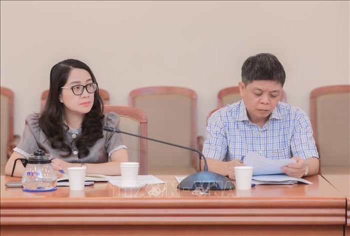 Các đại biểu tham dự.