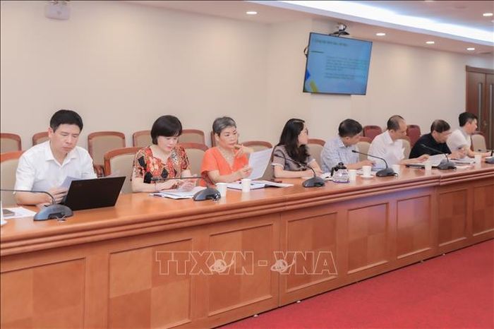 Các đại biểu tham dự.