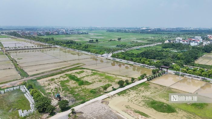 Địa phương cũng có lợi thế kết nối với các tuyến giao thông lớn và các khu vực phát triển phía Bắc Thủ đô, tạo điều kiện thu hút đầu tư và mở rộng không gian đô thị.
