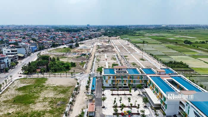 Xã còn khoảng 1.276 ha đang được đầu tư phát triển và hơn 600 ha đất chưa có dự án, tập trung dọc sông Cà Lồ và khu vực giáp tỉnh Bắc Ninh.