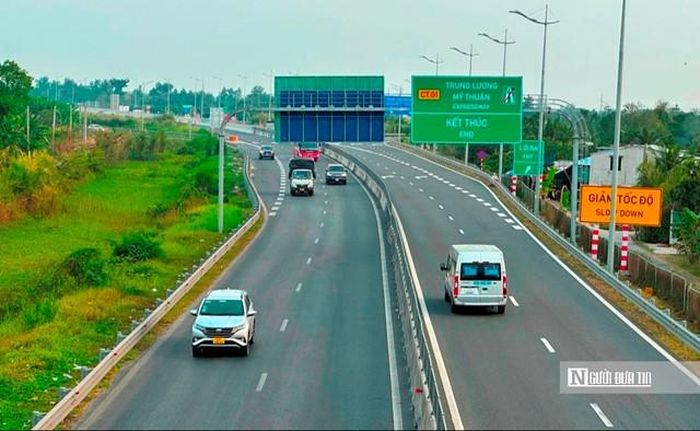 CII thông qua phương án vay hơn 27 nghìn tỷ đồng cho cao tốc Trung Lương - Mỹ Thuận.
