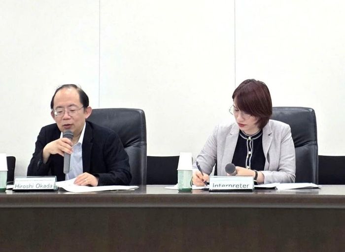 Ông Hiroshi Okada, Phó Cao Ủy viên phụ trách hoạch định chính sách, JFSA phát biểu tại buổi làm việc. (Ảnh: UBCKNN)