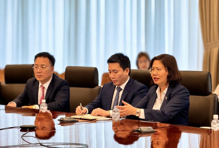 Chủ tịch UBCKNN Vũ Thị Chân Phương phát biểu tại buổi làm việc. (Ảnh: UBCKNN)