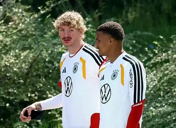 Áo đấu của tuyển Đức trong thời gian tới có thể không mang logo của Adidas nữa. Ảnh: Getty.