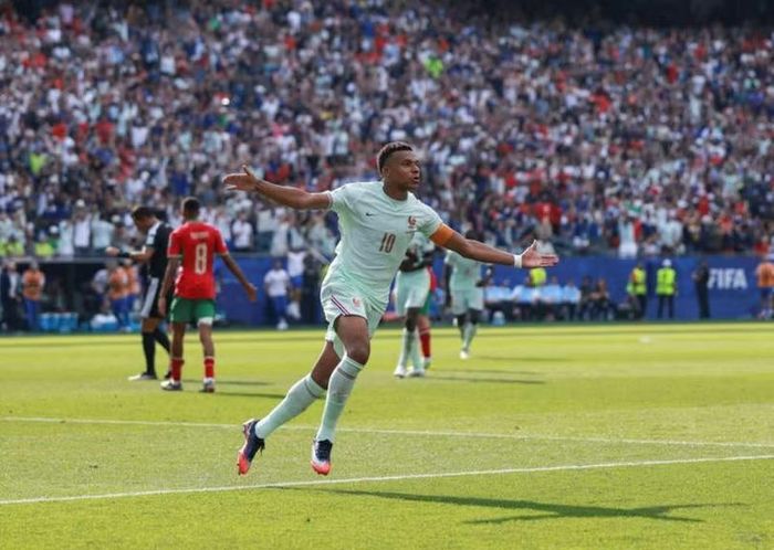 Kylian Mbappe tiếp tục thi đấu thăng hoa. Ảnh: Sina.