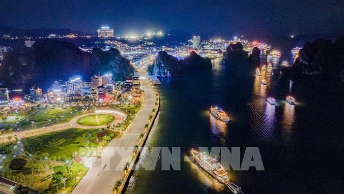Quảng Ninh phát triển kinh tế di sản, đặt mục tiêu đón 28 triệu khách vào năm 2030. Ảnh: Thanh Vân - TTXVN