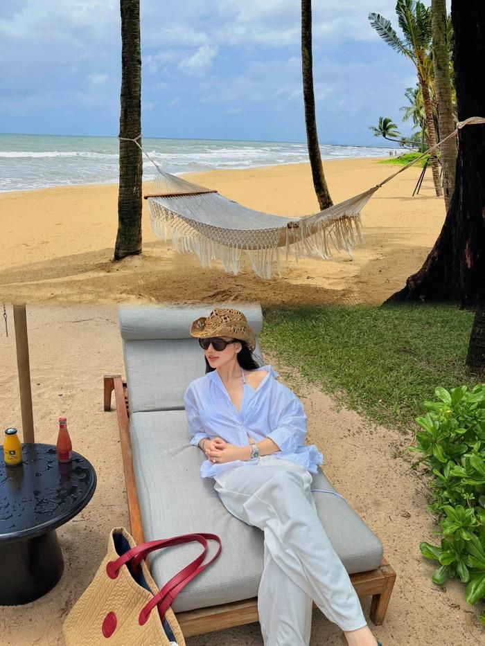 Nhan sắc và hình thể của Hoa hậu Bùi Quỳnh Hoa tiếp tục gây chú ý trên mạng xã hội. (Nguồn: FBNV)