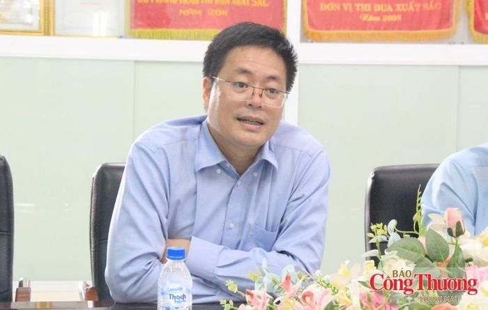 Ông Đỗ Văn Tuấn, Chủ tịch Hiệp hội Nhiên liệu sinh học Việt Nam cho biết, nhu cầu ethanol (E100) cần để phối trộn xăng sinh học trong nước 1 tháng là 95.000 m³.