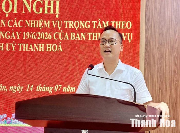 Đại diện lãnh đạo xã Thường Xuân phát biểu tại buổi làm việc.