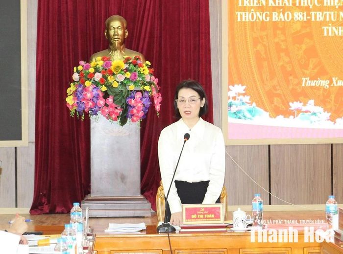 Phó Chủ tịch Thường trực Ủy ban MTTQ tỉnh Đỗ Thị Toán phát biểu kết luận buổi làm việc.